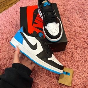 Brand new women’s jordan 1 low
